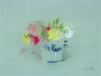 Fleurs dans un pot bleu et blanc